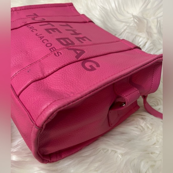 Marc Jacobs Vibrant Pink Tote Bag - Picture 8 of 12